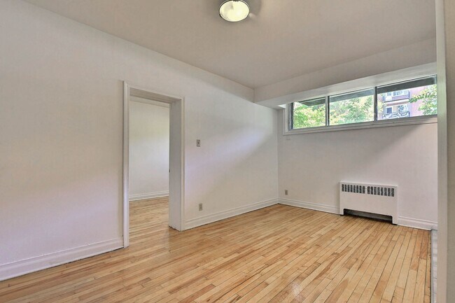 Photo du bâtiment - 3010 Av. Van Horne