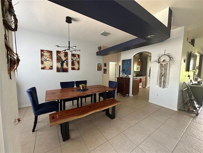 Foto del edificio - 3458 Chessington St