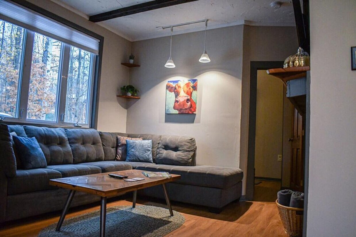 Foto principal - 1217 Brook Rd