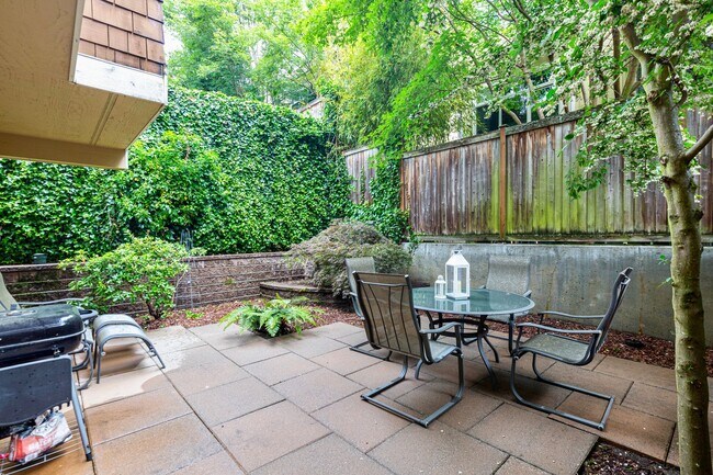 Foto del edificio - Great Townhome for rent