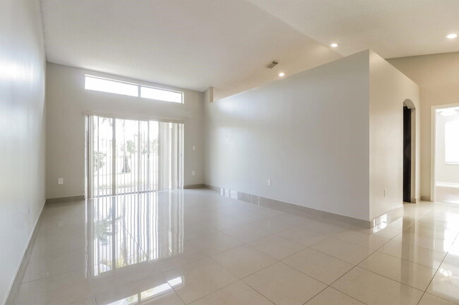 Foto del edificio - 13010 SW 19th Dr