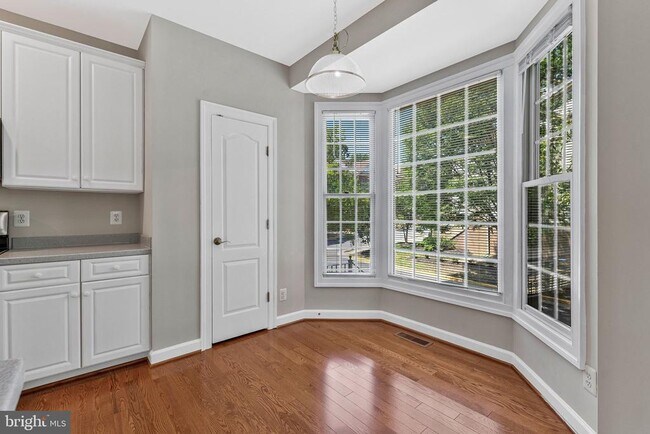 Building Photo - 9546 Lagersfield Cir