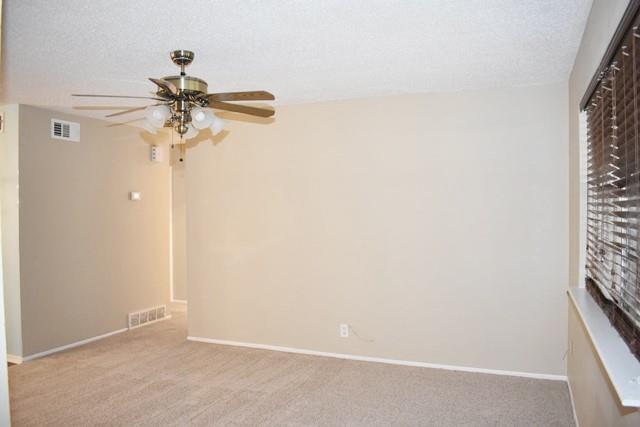Building Photo - 1206 Johns Dr