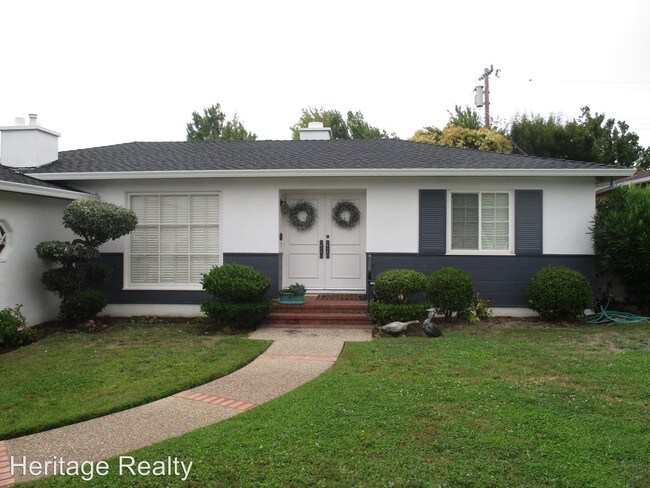 Foto del edificio - 417 Heather Ln