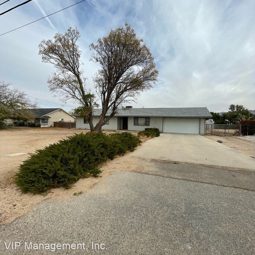 3 br, 2 bath House 8125 El Cerrito Ave. House Rental in Hesperia