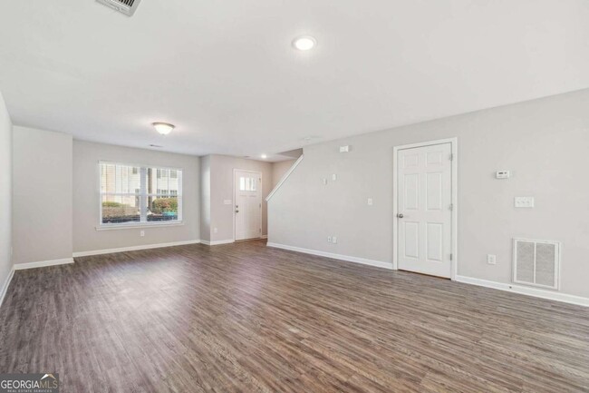 Building Photo - 4420 Pinscher St