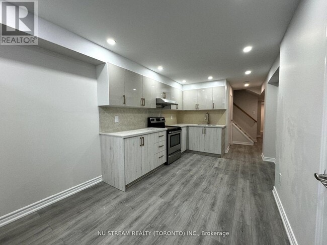 Building Photo - 14 Gemmill Dr