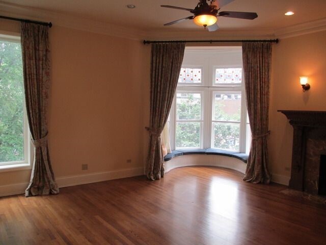 Building Photo - 26 E Bellevue Pl