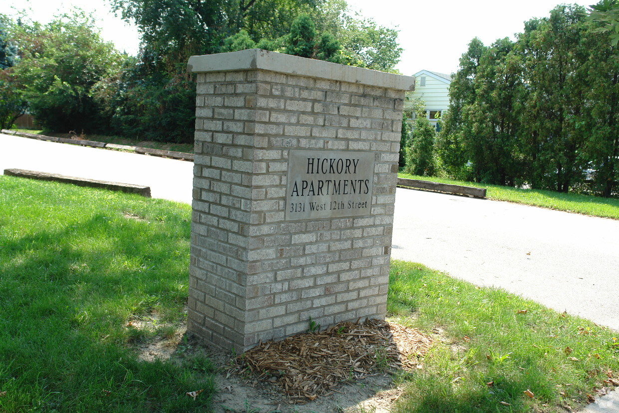 Foto del edificio - Hickory Apartments