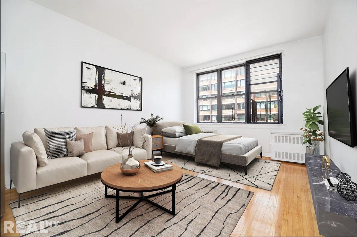 Foto principal - 338 East 14th Street