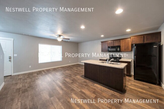 Foto del edificio - 14382 Firgrove Wy