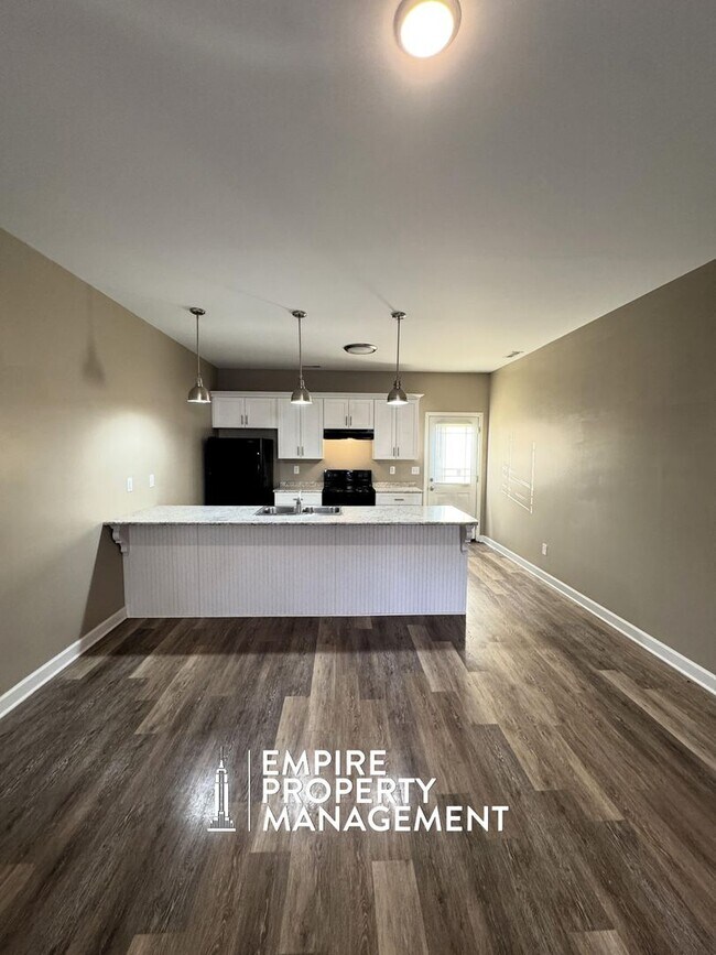 Foto del edificio - 216 Fern Bank Dr