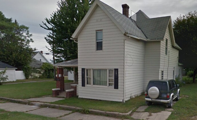 Primary Photo - 418 S Jackson St