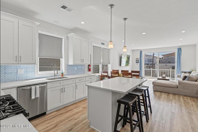 Foto del edificio - 62 Franklin Ave