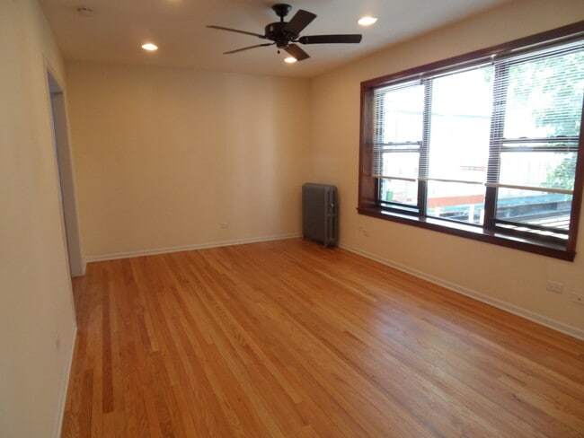 Building Photo - 6150 N Winthrop Ave