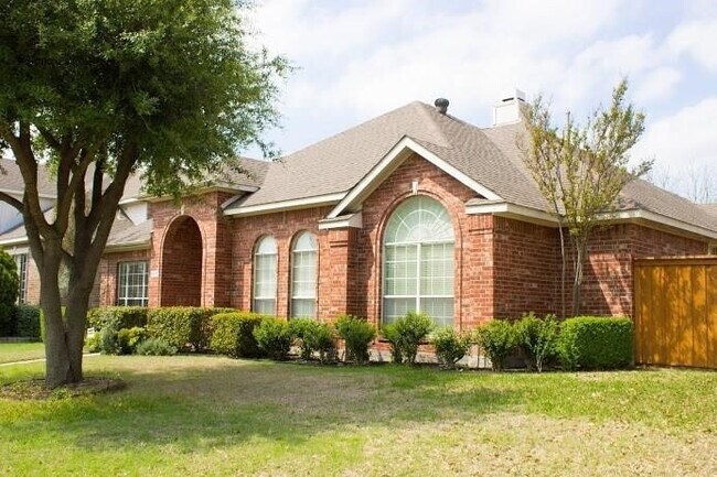 Foto del edificio - 5709 Maidstone Dr