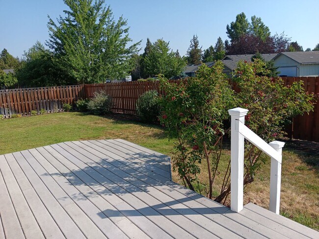 Foto del edificio - Charming Single-Level Home in Bend’s Mountain View Area