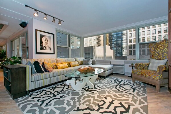 Gold Coast City Club Apartments Apartments Chicago, IL