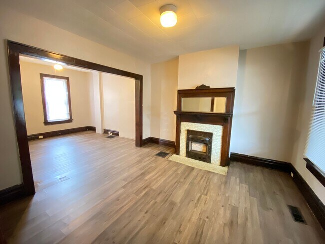 Foto del edificio - 48 W Norwich Ave