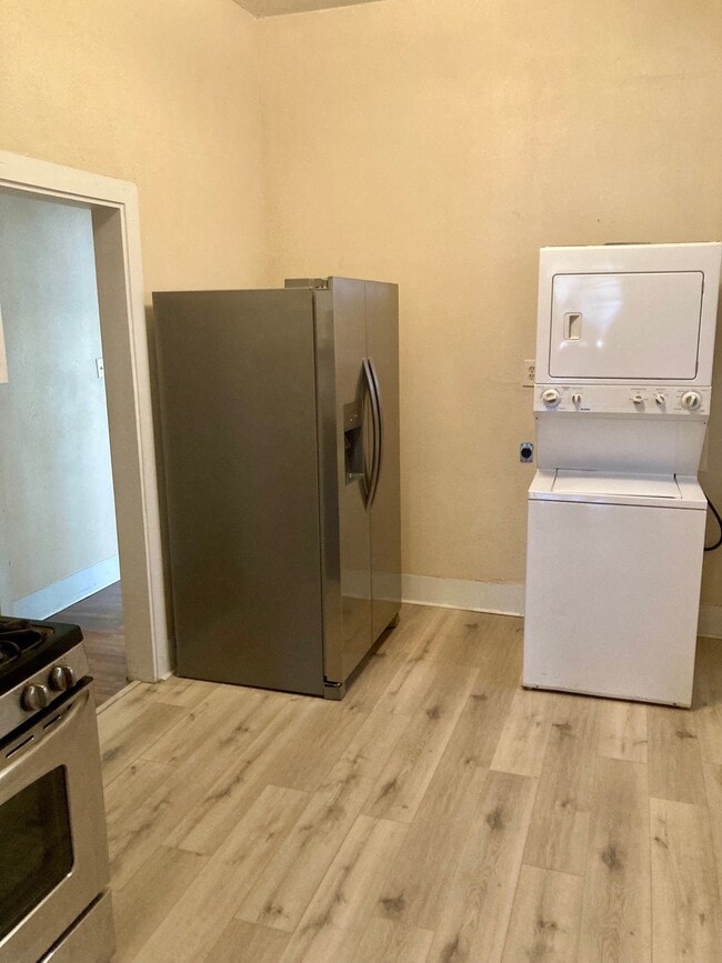 Building Photo - 3523 Avenue L