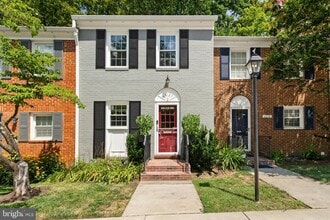Building Photo - 6627 Burlington Pl