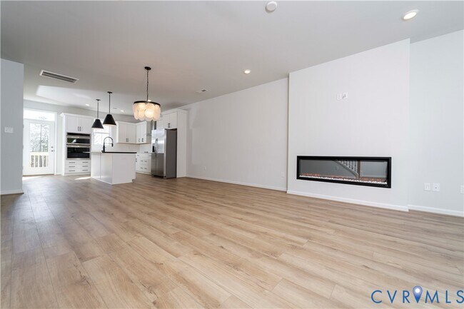 Foto del edificio - 212 Avenda Ln