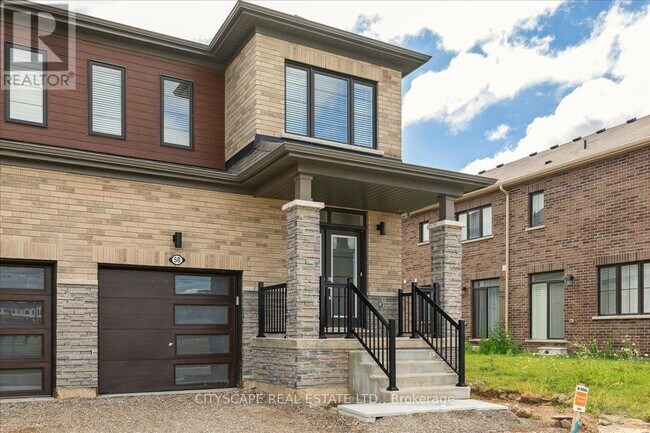 Building Photo - 50 Whithorn Cres