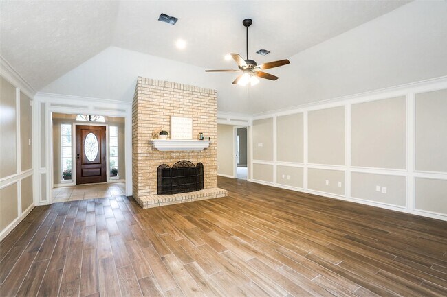 Foto del edificio - 7715 Shady Palms Dr