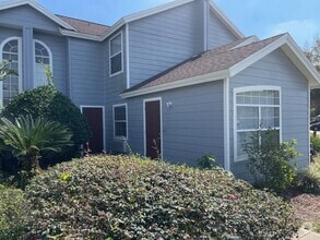 Building Photo - 217.5 Orchid Dr