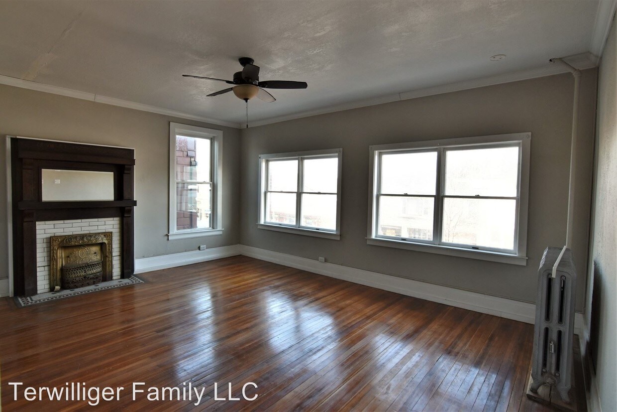 Foto principal - 1 br, 1 bath Apartment - 132 S Main