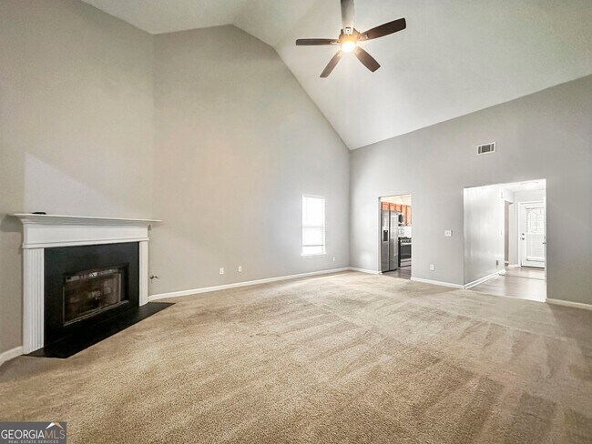 Foto del edificio - 5021 Serenity Point Ln