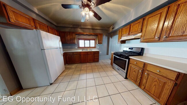 Building Photo - 2 br, 1 bath House - 103 Orchard Street