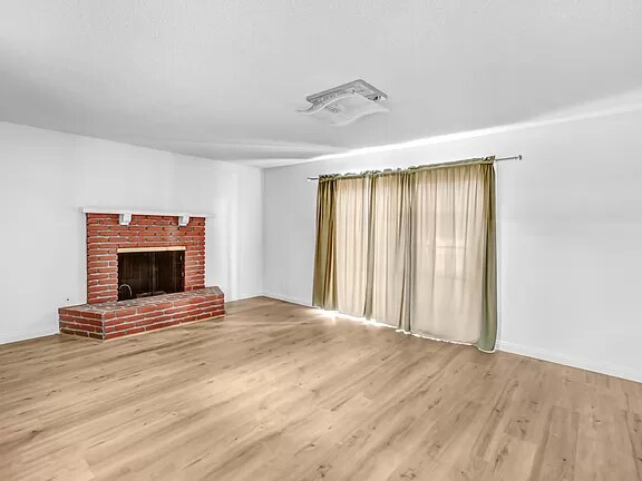 Primary Photo - 4776 Bannister Ave