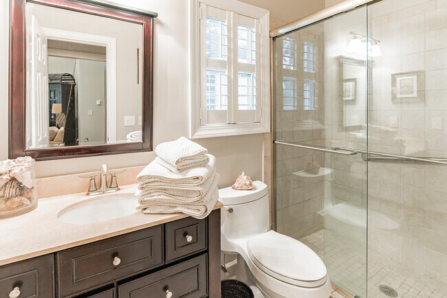 guest bathroom - 706 Perching Ct