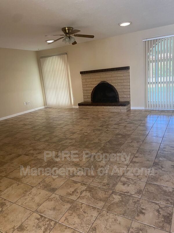 Building Photo - 4326 E Western Star Blvd