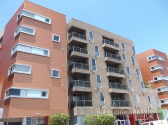 Primary Photo - 5251 Vineland Ave