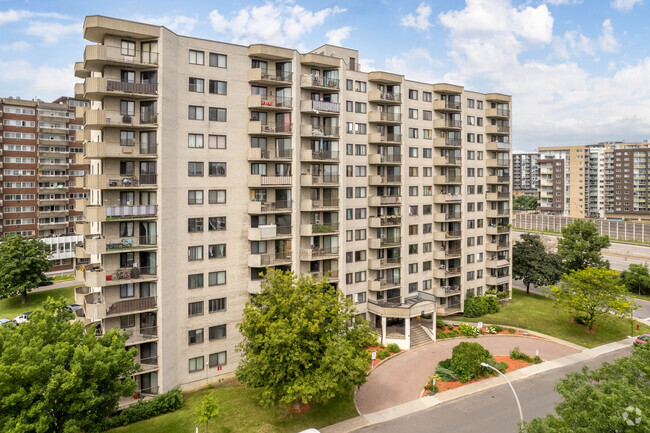 Photo du bâtiment - La Framboise Apartments
