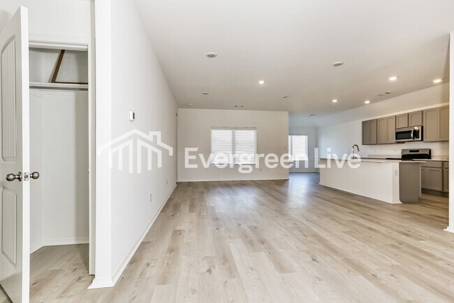 Foto del edificio - 1280 Tsar Rd