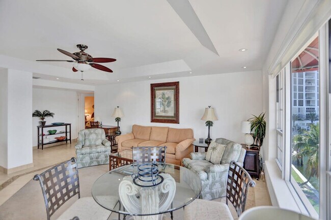 Foto del edificio - 2908 Bayshore Dr