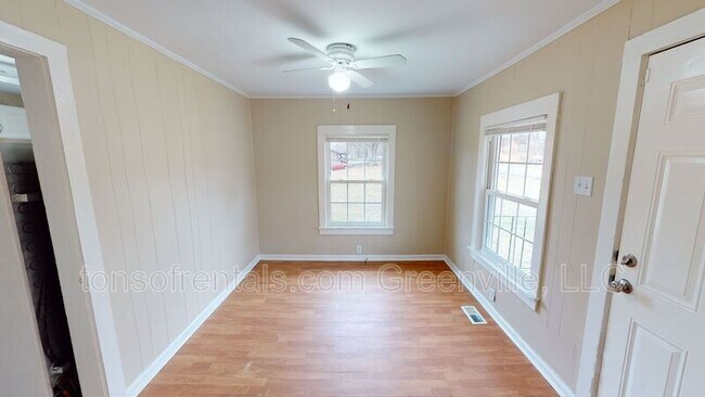Foto del edificio - 144 Brook St