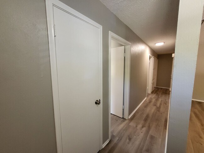 Foto del edificio - 2110 Redbud Ln
