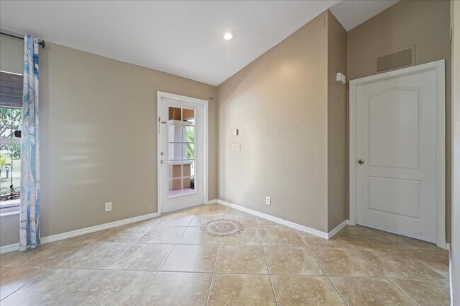 Foto del edificio - 1505 SW 22nd Pl