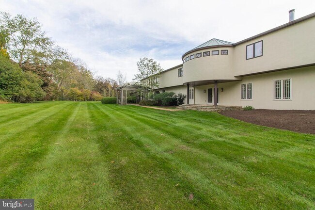 Foto del edificio - 435 Valley Park Rd