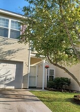 Building Photo - 130 Grand Oaks Dr