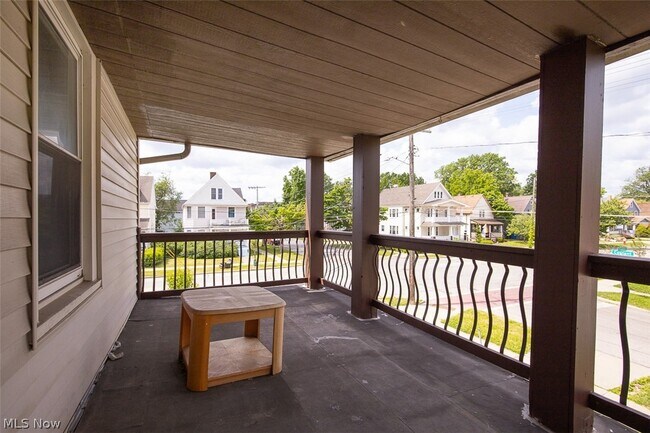 Building Photo - 1545 Coutant Ave