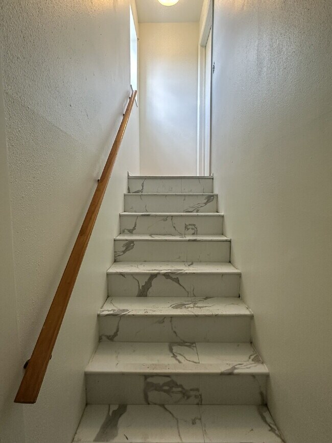 Foto del edificio - "Cozy 700 Sq Ft Studio with Full Bath in V...