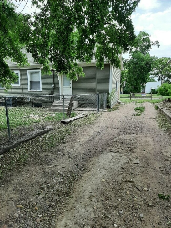 Foto del edificio - (2017 8th Ave)