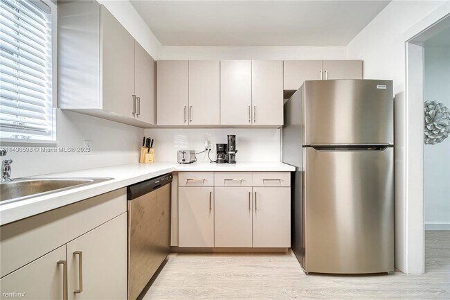 Foto del edificio - 3 br, 2 bath House - 2919 SW 25th Ter