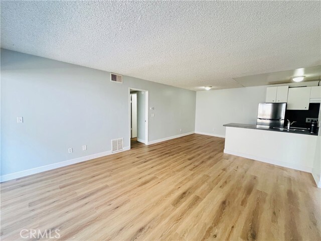 Foto del edificio - 2521 W Sunflower Ave