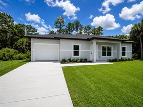 Building Photo - 939 Alcutt St